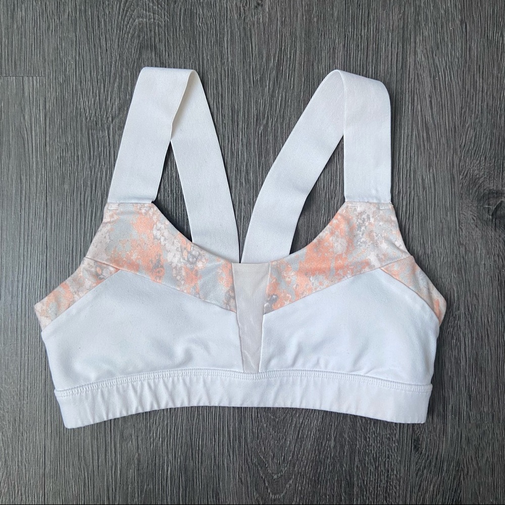 Alo Yoga 🧘🏽‍♀️ Bra